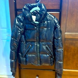 Sam size Small puffer patent jacket